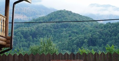 Panoramic mountain views