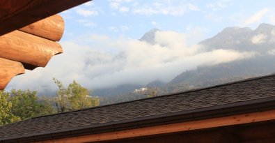 Panoramic mountain views